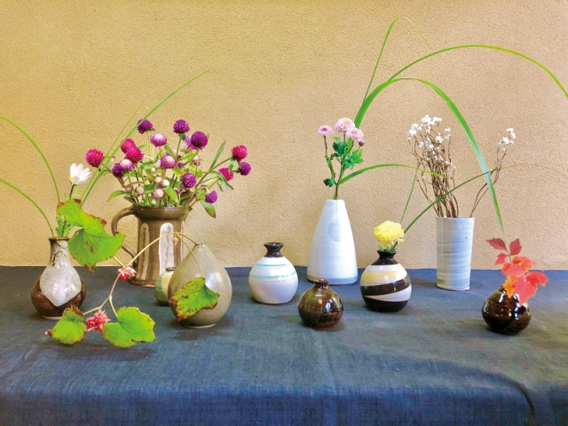 小石原焼陶器組合青年部花器展～土と花～