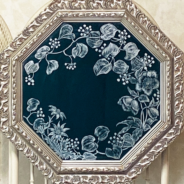 春の手彫りガラス~鏡を楽しむ~