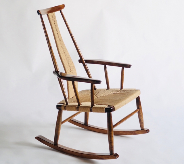 木の椅子展