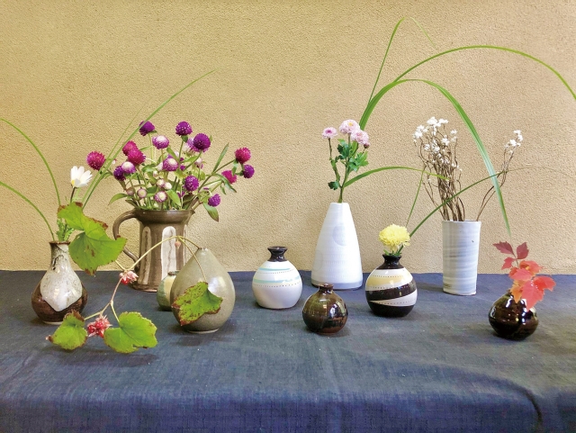 小石原焼陶器青年部花器展～土と花～