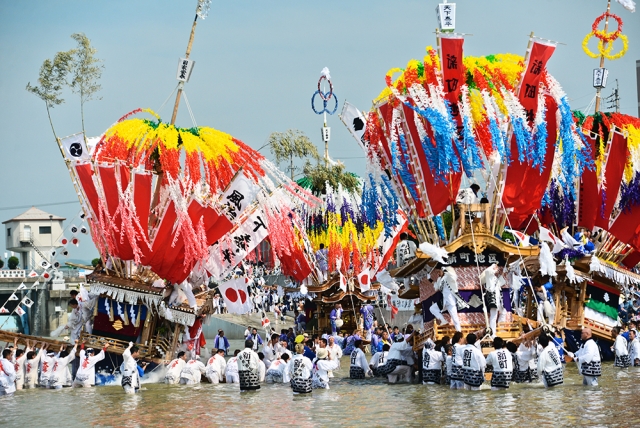 風治八幡宮川渡り神幸祭写真展～はじける水川面に映える山笠若衆の心意気～