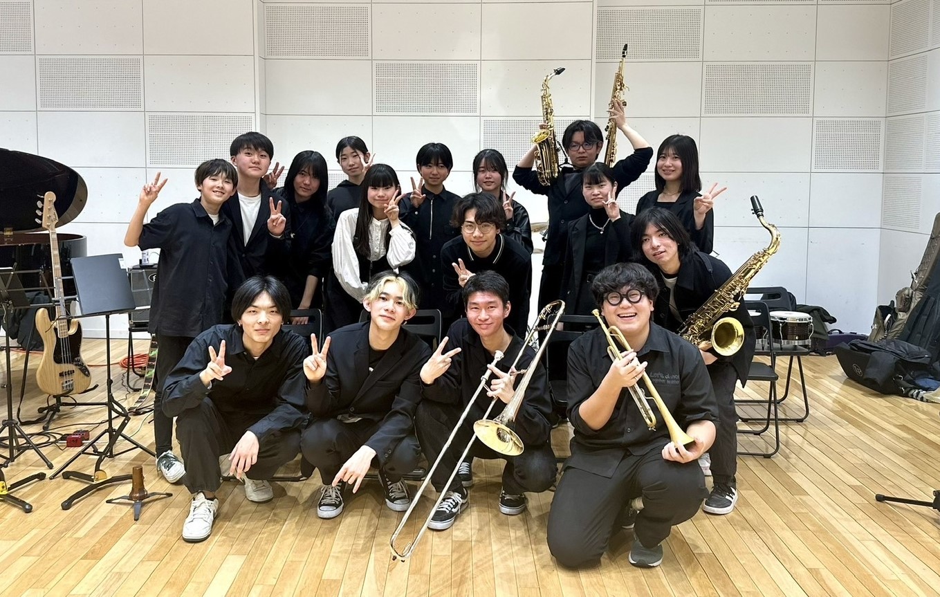 FUKUOKA YOUTH JAZZ BIG BAND (プレアクト演奏）
