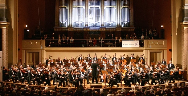 オンドレイ・レナルト指揮　プラハ放送交響楽団