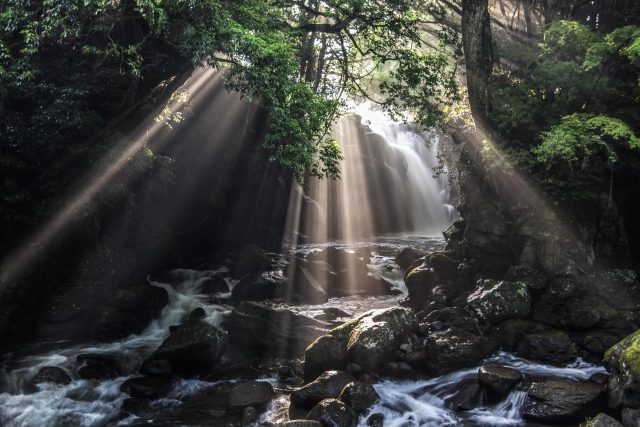 光と色の情景　日本風景写真協会会員三人展